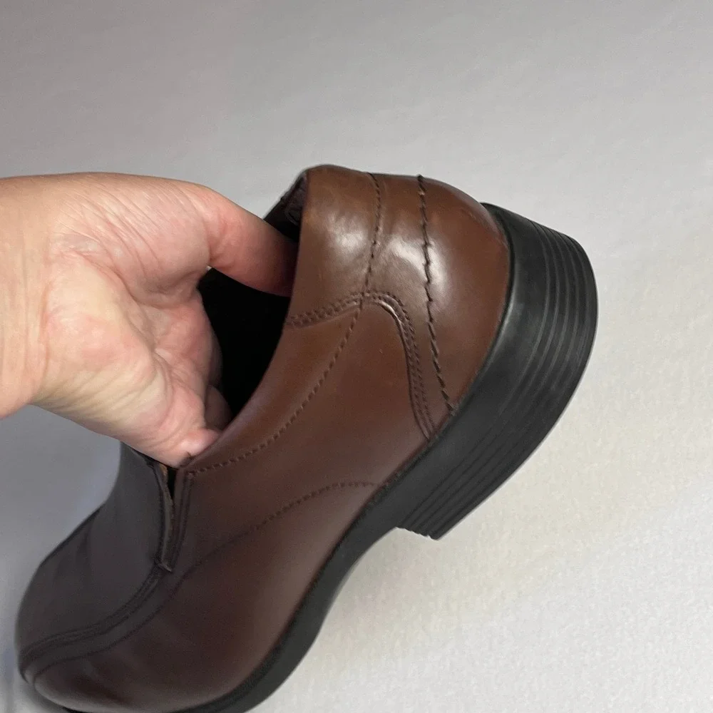 Thom McAn Mens Lanzo Brown Leather Slip On Loafers Dress Shoes 20329 Size 13